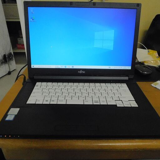 15.6型 ノートパソコン 富士通 windows10
