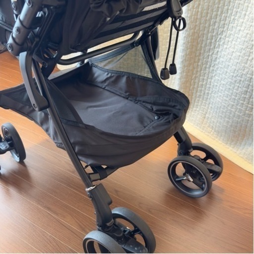 両対面式〗ラクーナクッション フリー プラス/ネイビー Aprica