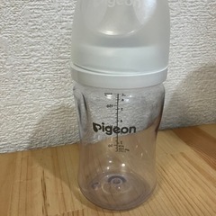 Pigeon 200ml哺乳瓶（プラスチック製）