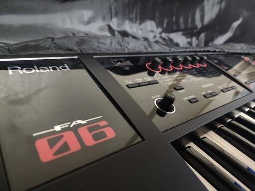 Roland FA-06 シンセサイザー 61鍵盤 ローランド