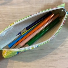 ペンケース　色鉛筆
