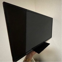 ①24型　液晶テレビ