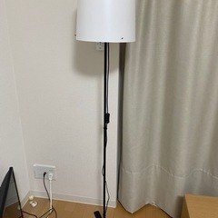 IKEA コーナーランプ　家具 照明器具