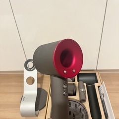 ダイソン ドライヤー HD03 ピンク