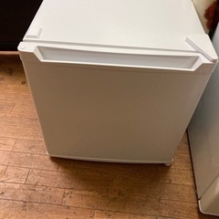 2022年式　オーヤマ製　1ドア冷蔵庫