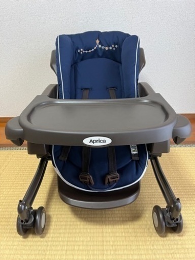 アップリカ。ゆらリズム。お尻拭き付き。