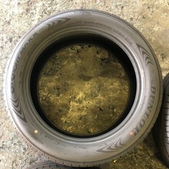DUNLOP  225/55R19 
4本
