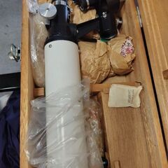 天体望遠鏡　完動品　台座つき　木箱いり