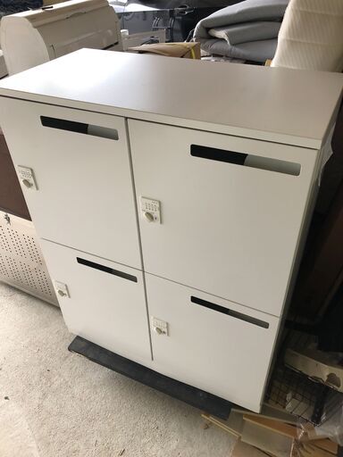 KOKUYO ロッカー 4人用パーソナルロッカー BWUH-RN4XM59SAW 2018年製