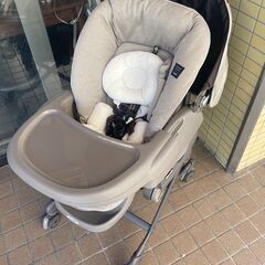 ジモティ限定割引】コンビ Combi ホワイトレーベル ハイローチェアー