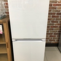 冷凍冷蔵庫（Hisense）、134リットル、2021年