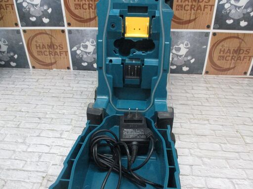 マキタ makita MR108 充電式ラジオ 中古品 本体のみ 7.2-10.8V 14.4