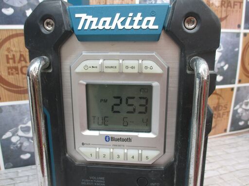 マキタ makita MR108 充電式ラジオ 中古品 本体のみ 7.2-10.8V 14.4