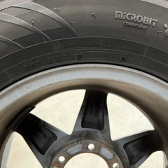 お話し中　
ランクル　 ハイラックス　 スタッドレス　265/65R17