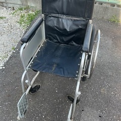 【受付再開】車椅子(新品タイヤ)