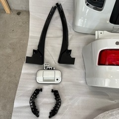 スズキ　エブリイワゴン　DA17W フロントバンパー　リアバンパー　マフラー　新車外し　未使用品