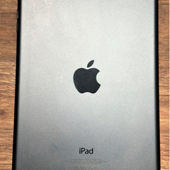 iPad mini本体＋便利なストラップとカバーもお付けします！
