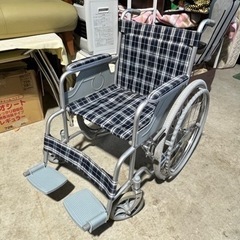 自走型車椅子　介助兼用　折りたたみ　看護　介護