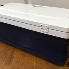 シマノ　スペーザホエールライト450　大型クーラーボックス