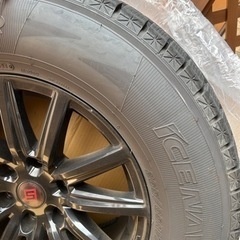グッドイヤースタッドレスタイヤ　17インチ