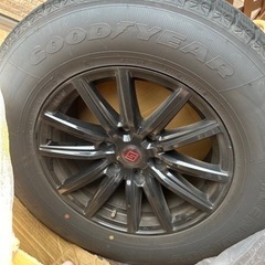 グッドイヤースタッドレスタイヤ　17インチ