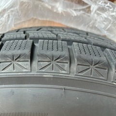 グッドイヤースタッドレスタイヤ　17インチ