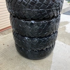 LT265/75R16  マッドタイヤ　ジムニー等　ジャンク