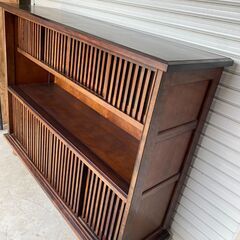 【糸島市内 送料無料】　九州民芸家具 サイドボード 飾り棚 茶棚 ミズメザクラ 縦格子 最高級 伝統工芸 和家具 和室 座敷 定価約70万　48159-1-6-003（0604-6）