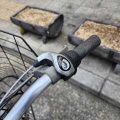 ママチャリ 27インチ 3変速 ライト カゴ 付き シルバー サドル 新品