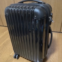 中古　スーツケースS