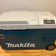 マキタの温冷蔵庫＆充電器