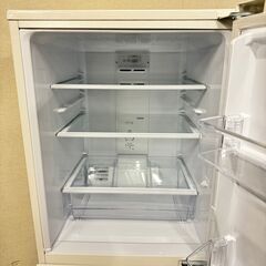 H 18067  AQUA 一人暮らし2D冷蔵庫 2021年製 168L ◆大阪市内・東大阪市他 6,000円以上ご購入で無料配達いたします！◆ ※京都・高槻・枚方方面◆神戸・西宮・尼崎方面◆生駒方面、大阪南部方面　それぞれ条件付き無料配送あり！            