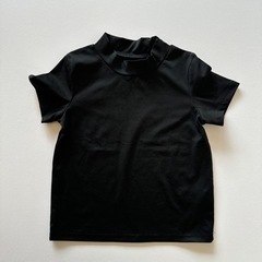 SHEIN ブラックTシャツ5Y