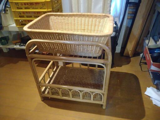 籐のラック家具 収納家具