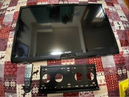 家電 シャープ　壁掛け　テレビ　　40型