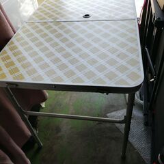 【ネット決済・配送可】アウトドア　折り畳みテーブル　キャンプ　アルミ