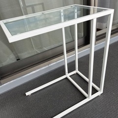 IKEA　ガラステーブル　