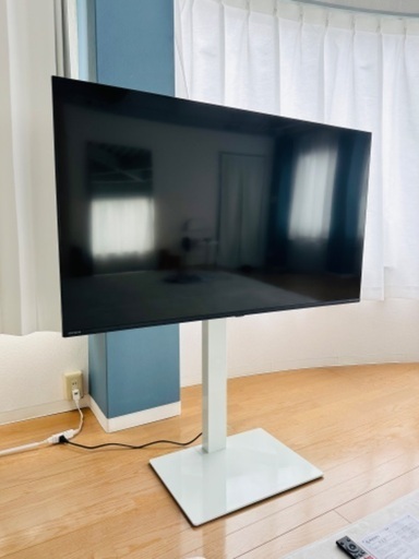 スマートテレビとテレビ台のセット