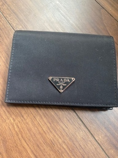 PRADA(プラダ)財布