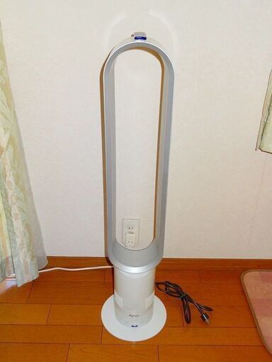 ダイソン　扇風機（専用リモコン付き）