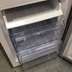 （6/17受渡済）JT8881【TCL 2ドア冷蔵庫】美品 2023年製 F173BFN 家電 キッチン 冷蔵冷凍庫 右開き 173L