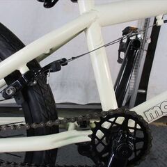 Ｄ556　★25800円★　BMX中古自転車 マングース【20インチ　アイボリー 】 D556 ☆25800円☆ BMX中古自転車 マングース【20インチ アイボリー 】