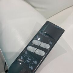 SHIFFON(シフォン)サロン用電動リクライニングチェア　アイボリー
