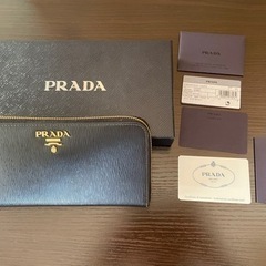 PRADA 長財布　美品