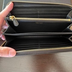 PRADA 長財布　美品