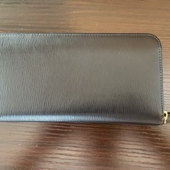 PRADA 長財布　美品