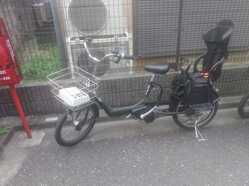 Ｆ09土日も️お子様と土足のままいろいろなタイプの電動自転車ご試乗可能  電動自転車・リサイクル専門店　　ご試乗をしてから、ご購入できます。  ２０インチ、チャイルドシート、２人乗り、３人乗り、１人乗り電動自転車  バカ良心的な電動自転車屋１００日間・安心の無料点検・️無料交換保証サービス付き  後ろチャイルドシートを大きめのかごに変更のオプション無料です。  バッテリーは新品の９０％以上の性能です。  １回の充電で３０Ｋｍ程