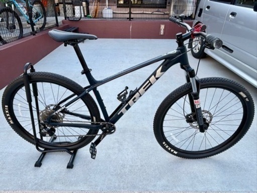 TREKマーリン７　(2022年)