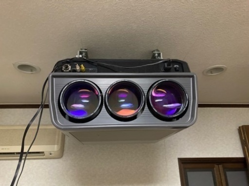 【24 年10/15現在販売中】SONY ソニー3管式プロジェクターVPH-100QJ動作品
