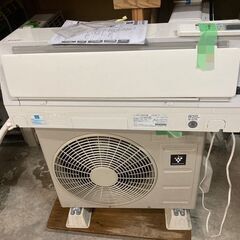 ☆中古￥24,800！SHARP　6畳用2.2kwルームエアコン　家電　AY-J22H-W型　2019年製　【BF030】